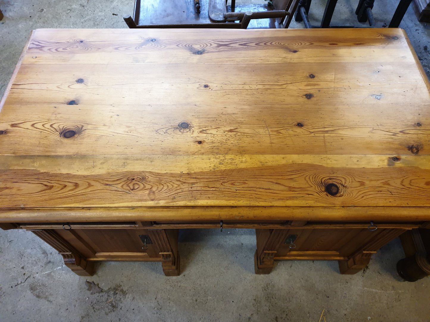 Antiker Schreibtisch Kiefer