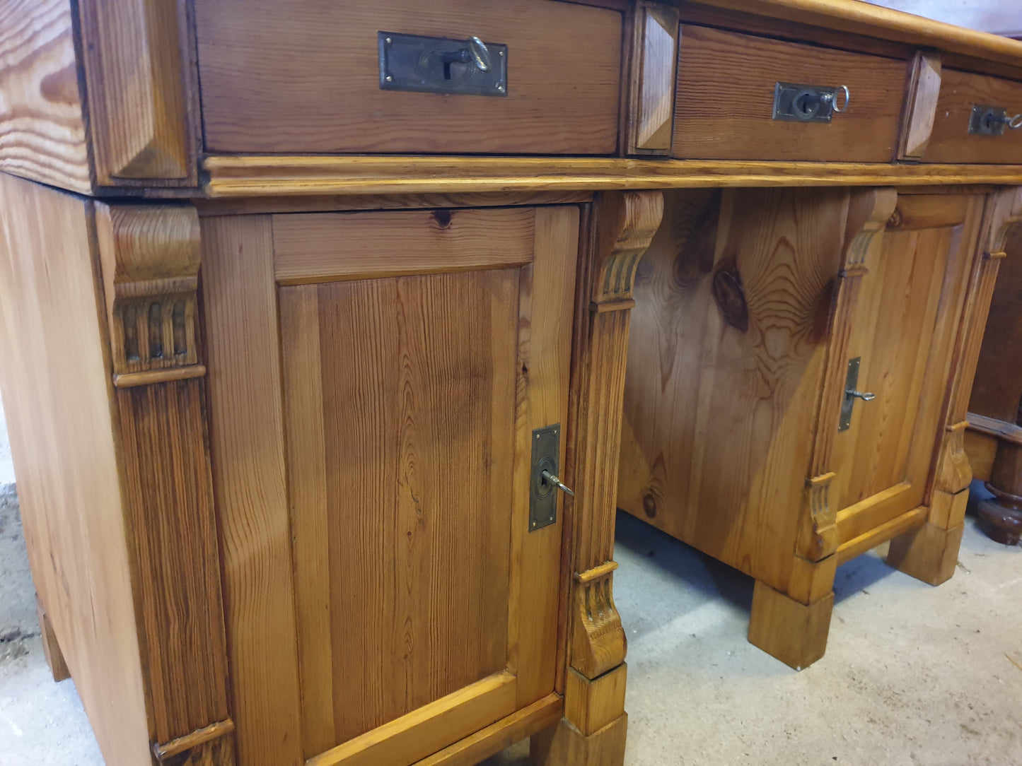 Antiker Schreibtisch Kiefer