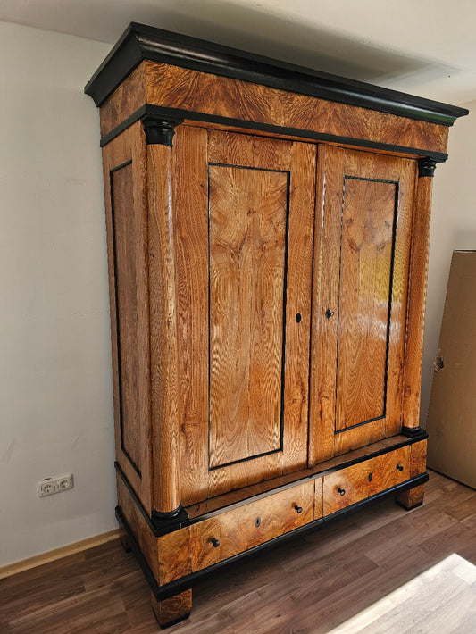 Esche Schrank Biedermeier antik
